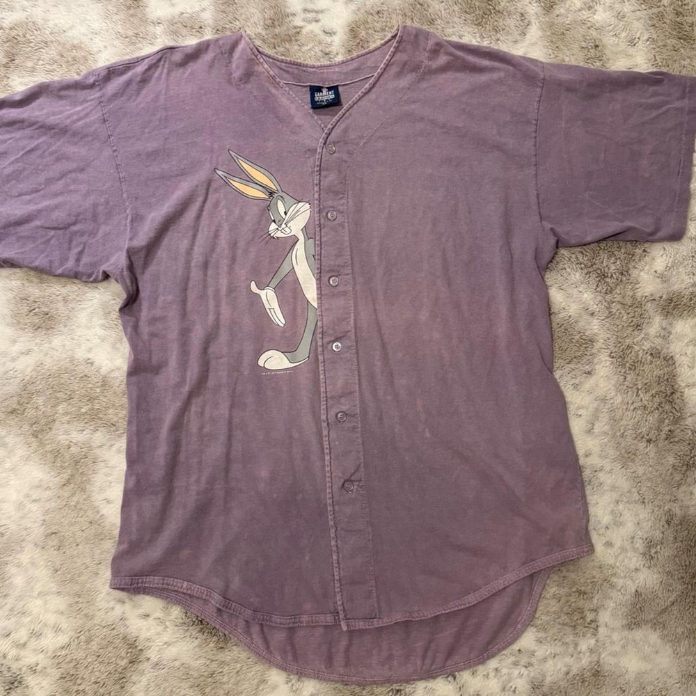 Vintage 1993 Bugs Bunny button up shirt. Adult  Size XL.